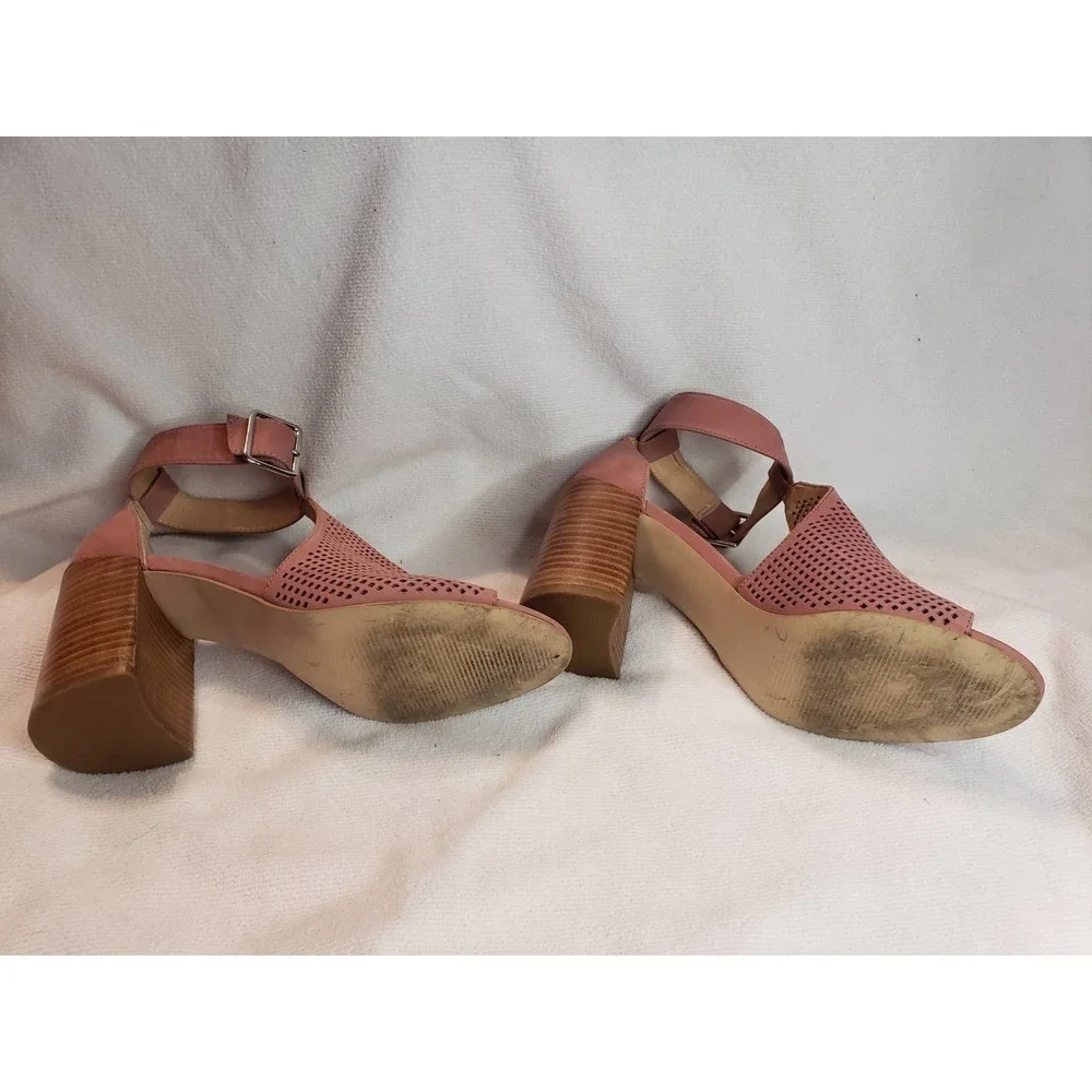 Steve Madden EUC pink/blush 7 1/2 block heel open toe shoe